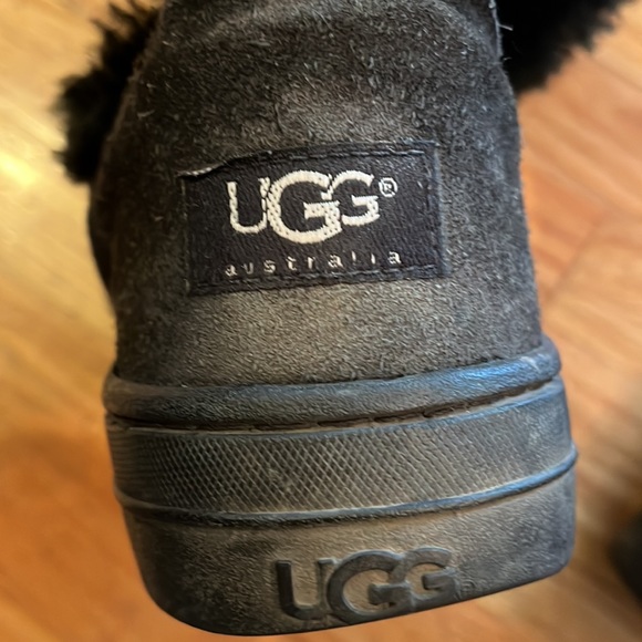 Ugg boots - Picture 4 of 7